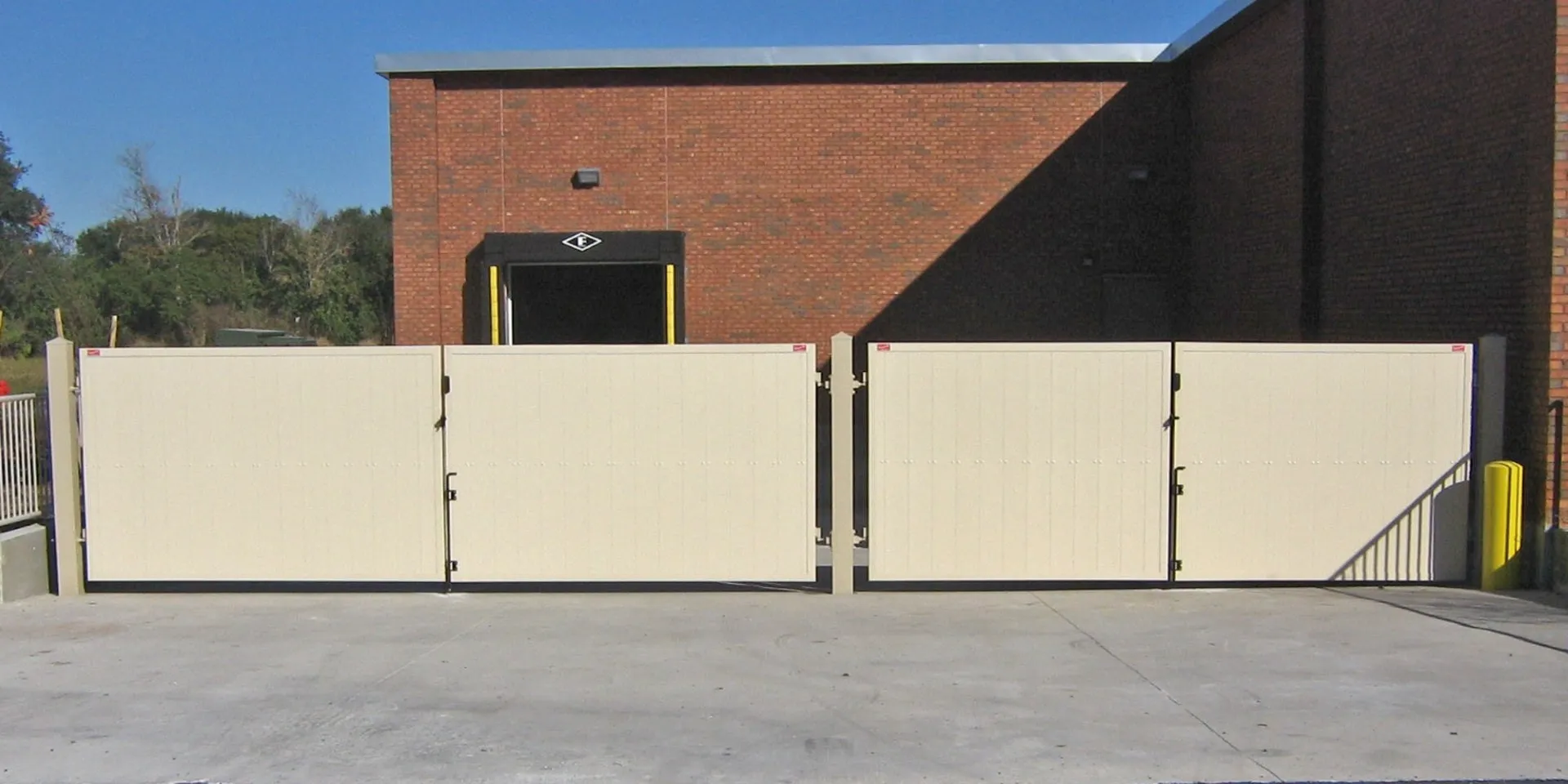 Community Fences & Gates
