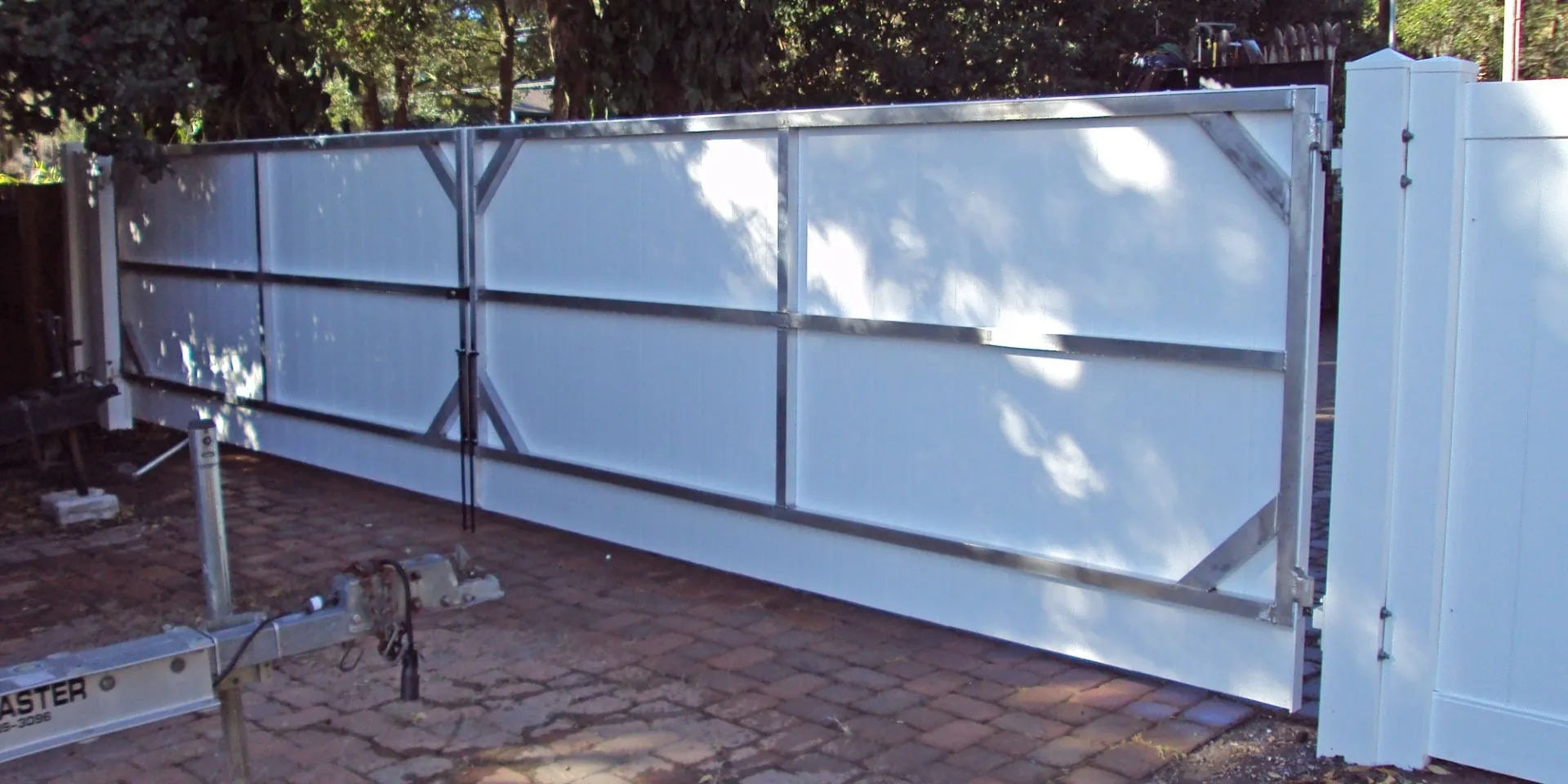 Community Fences & Gates